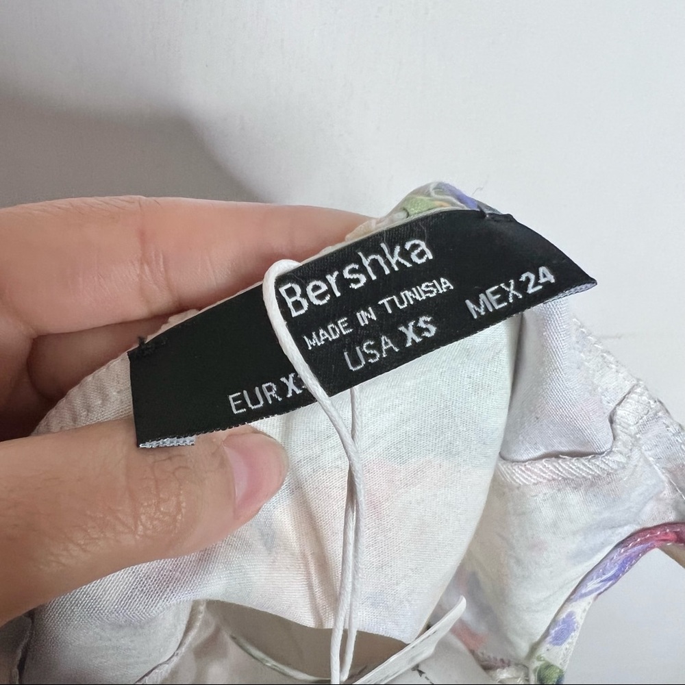 BERSHKA Peasant Floral Crop Top - Picture 10 of 11